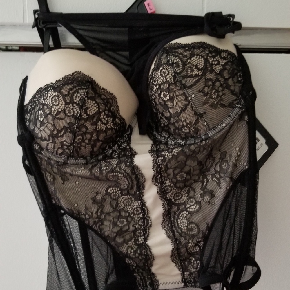 Rene Rofe Signature Lace and Microfiber Crop Busti - Picture 3 of 3